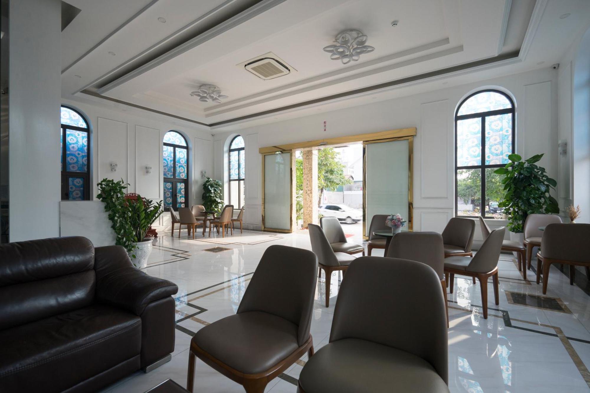 Boston Hotel Ha Long Buitenkant foto