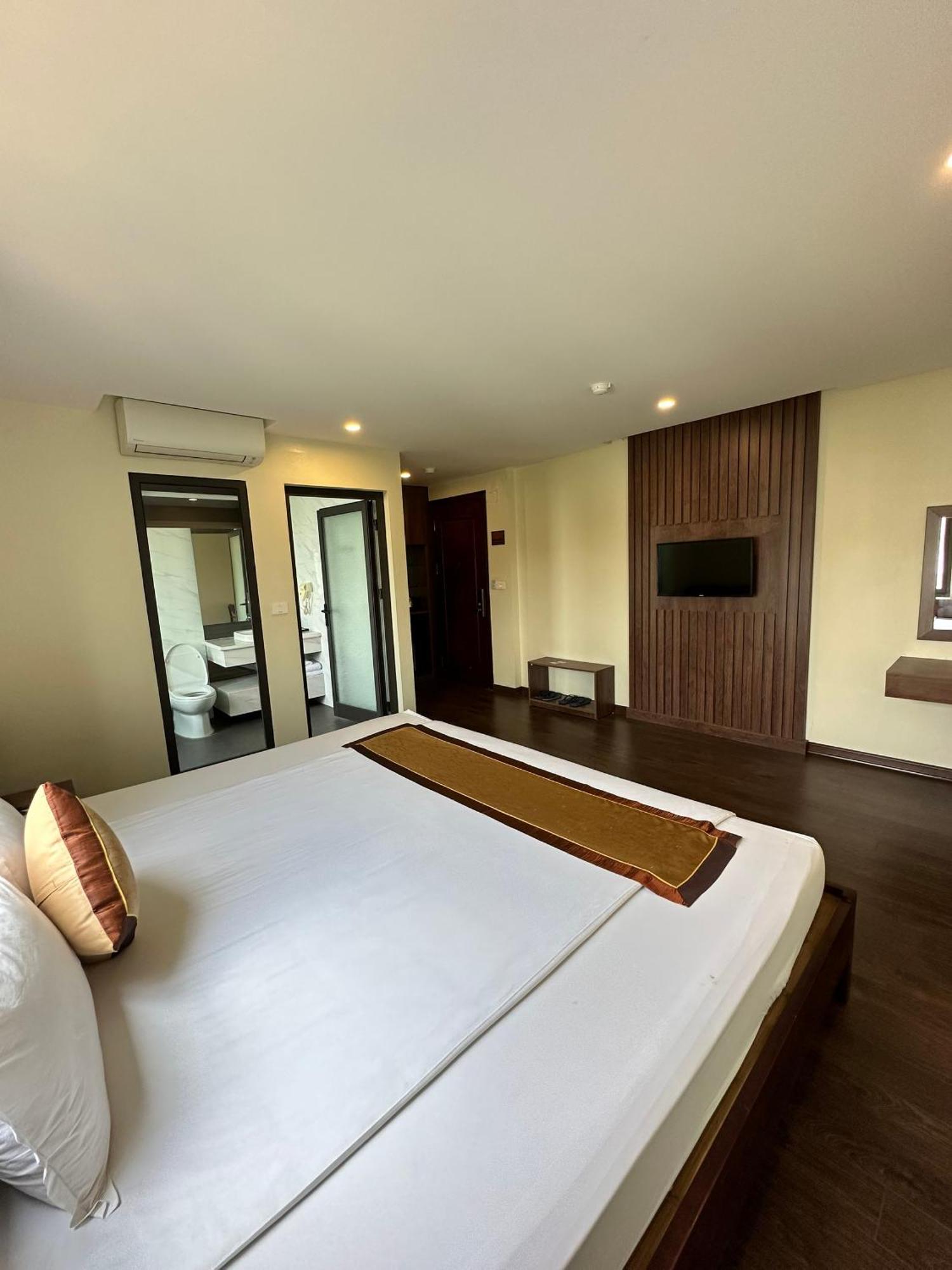 Boston Hotel Ha Long Buitenkant foto
